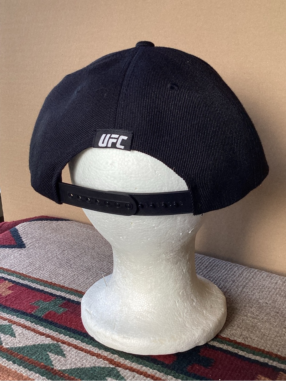 UFC Snapchat Hat - Picture 5 of 12